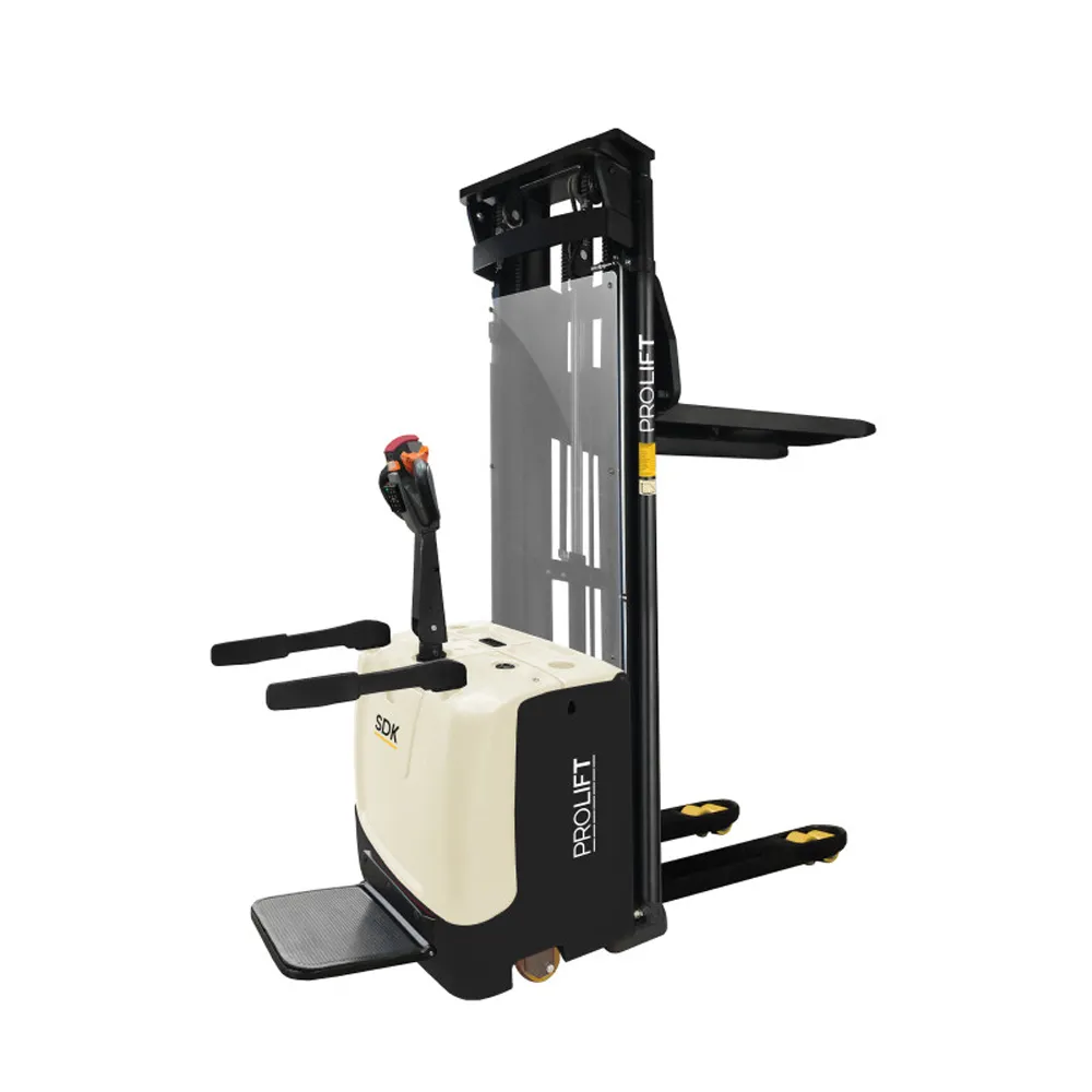 Штабелер самоходный PROLIFT M2 SDK 1656  1600кг., 5,6м. с электроподъемом, АКБ 280Ah, с платформой оператора с FLL